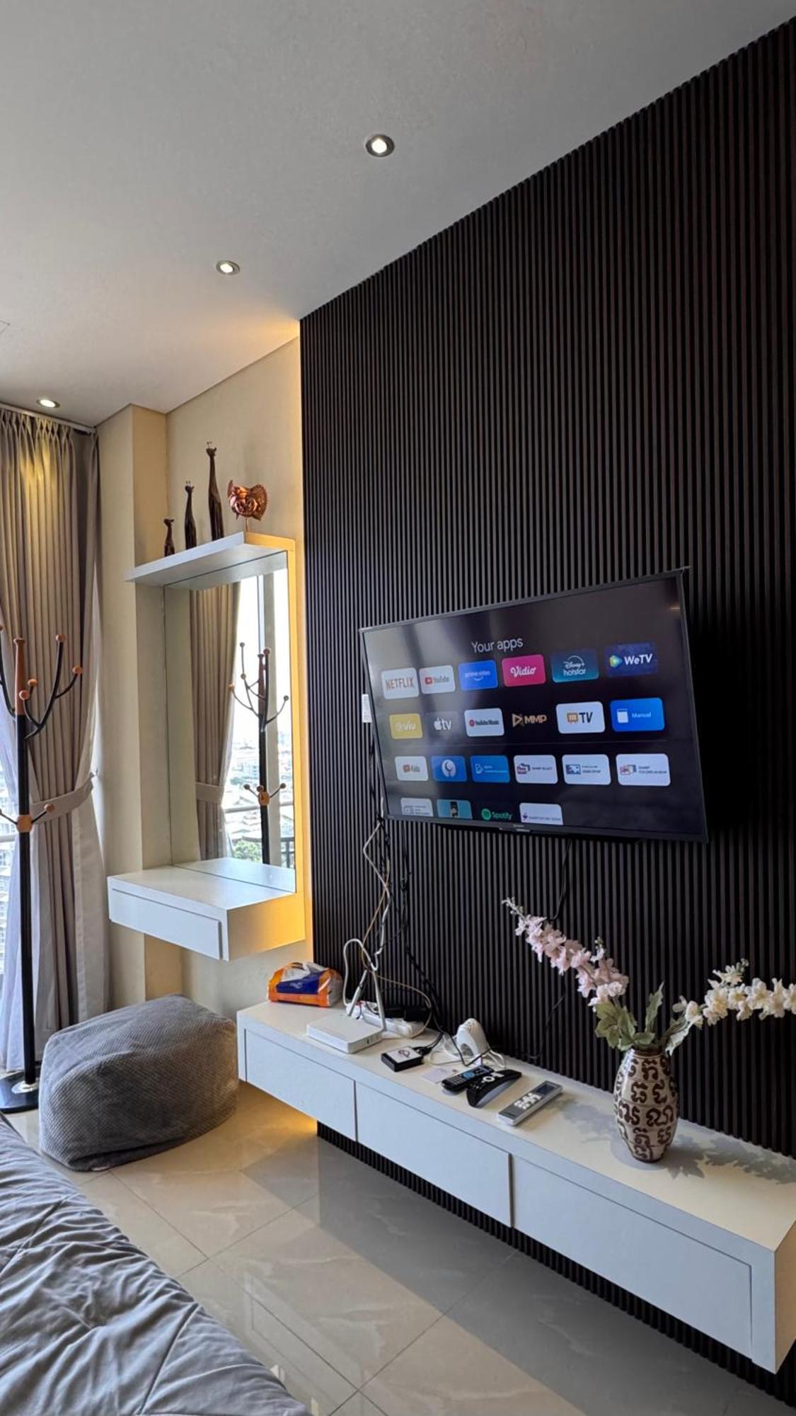 Nagoya Thamrin Apartment High Floor With View Екстериор снимка
